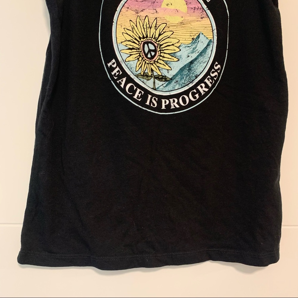 Volcom | Graphic Tank Top - Picture 4 of 9